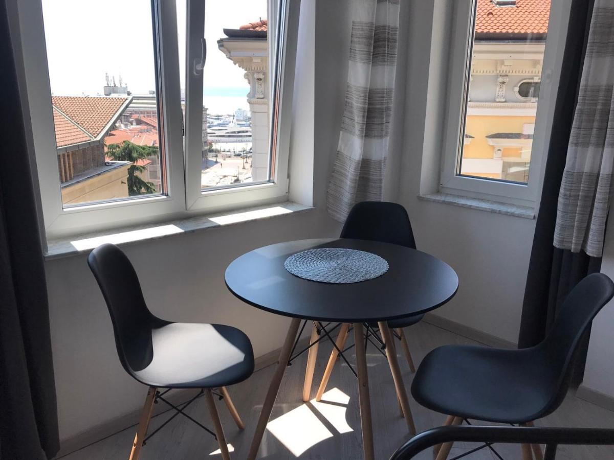 Paola Apartment *